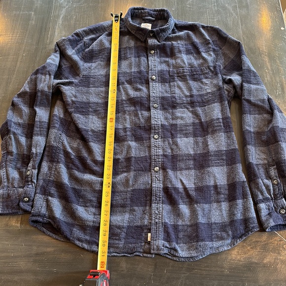 COPY - Marine Layer Flannel sz XL Blue Plaid - Picture 2 of 4